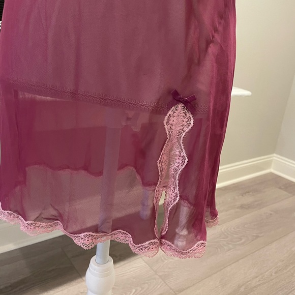 NWT VICTORIA’S SECRET Transparent Lace Trimmed Night Gown Slip Nightie Size M - Picture 6 of 7